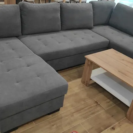 Happy Day Apartament Levice